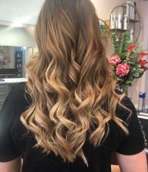 BALAYAGE-AND-OMBRE-AURORA-HAIRDRESSING-NORTHAMPTN